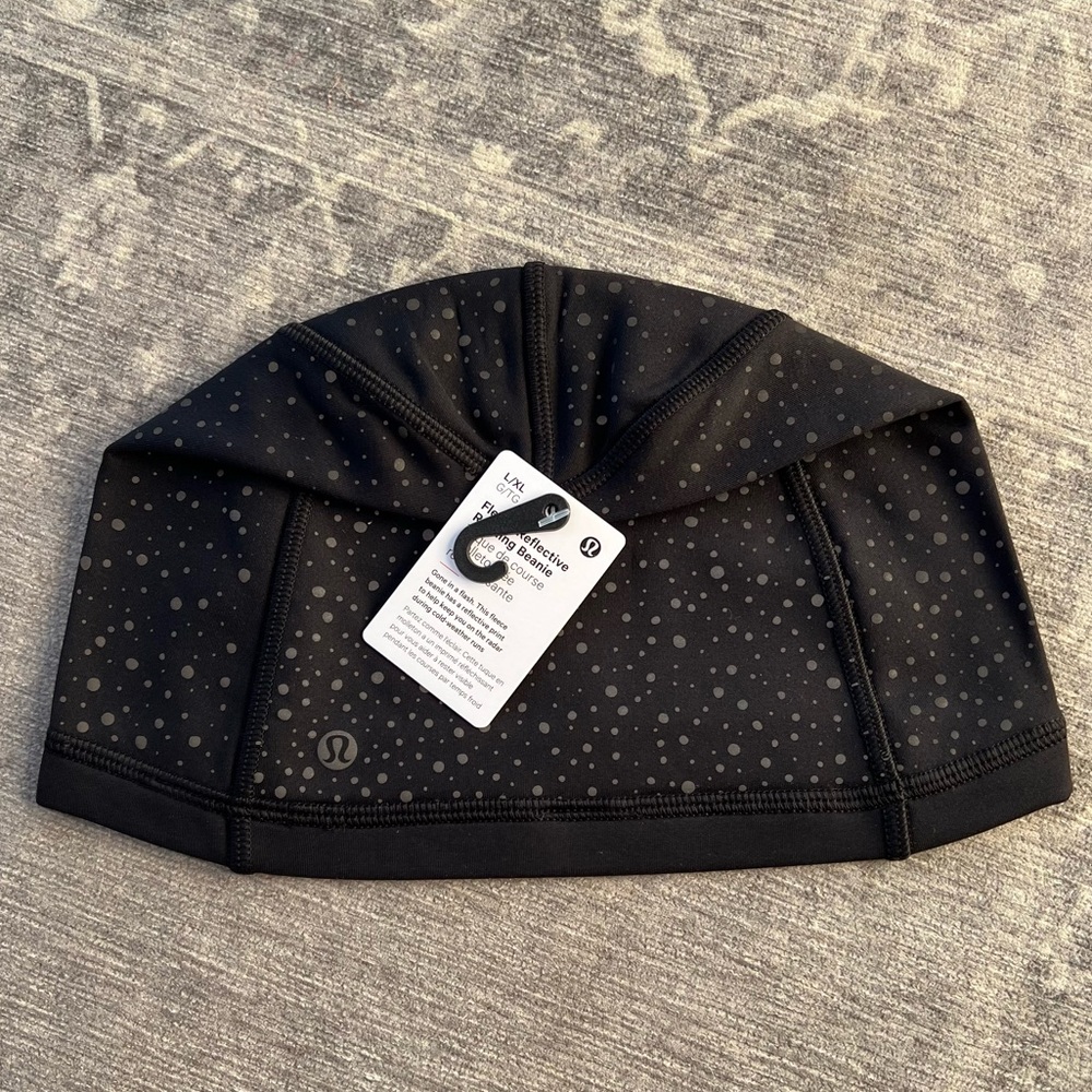 Lululemon Beanie Unisex L/XL Fleece Reflective Running
